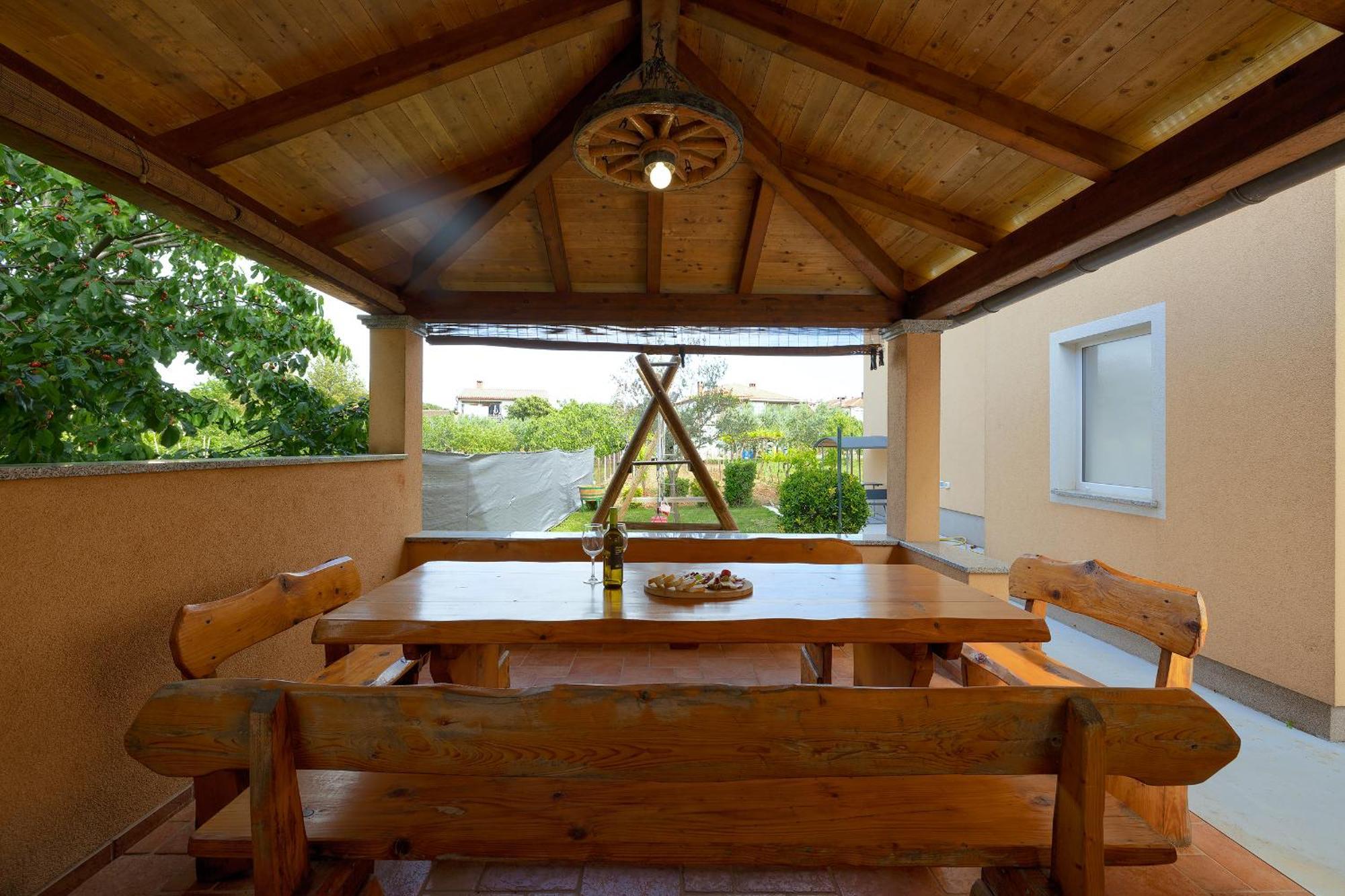 Apartments Ari And Bonnie - Cozy With Roof Terrace Pula Bilik gambar